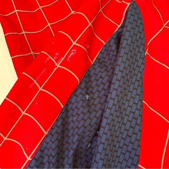 Spider-Man Costume - Picture 2 of 8